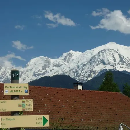Premier Etage D'une Ferme Renovee